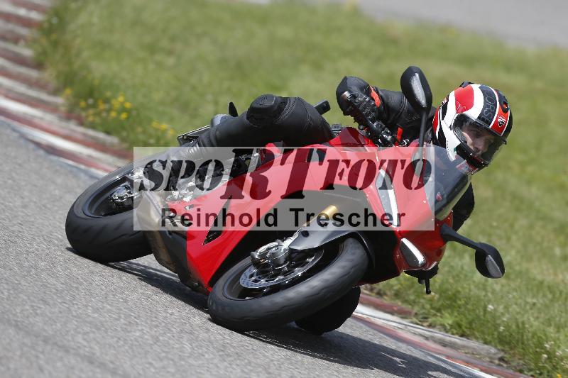 /27 12.06.2025 Ducati Schweiz Trackday Warmup  ADR/gruen-vert/ohne